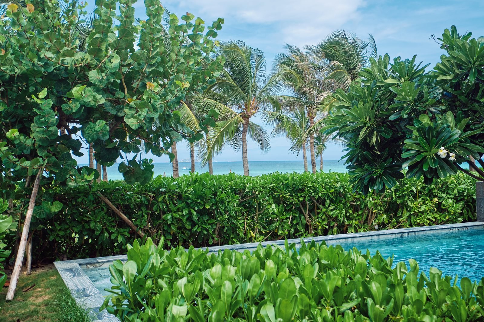 Private pool of the Beachfront Villa toward the sea